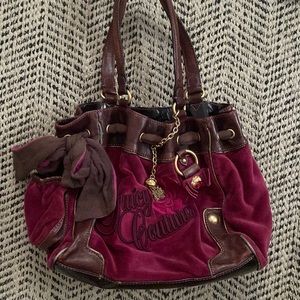 Juicy Couture Velour Pursse